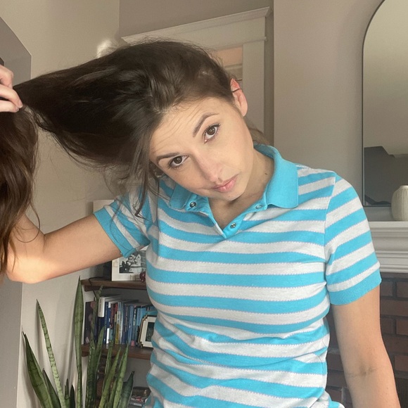 Meet your Posher, Layla - Picture 1 of 2